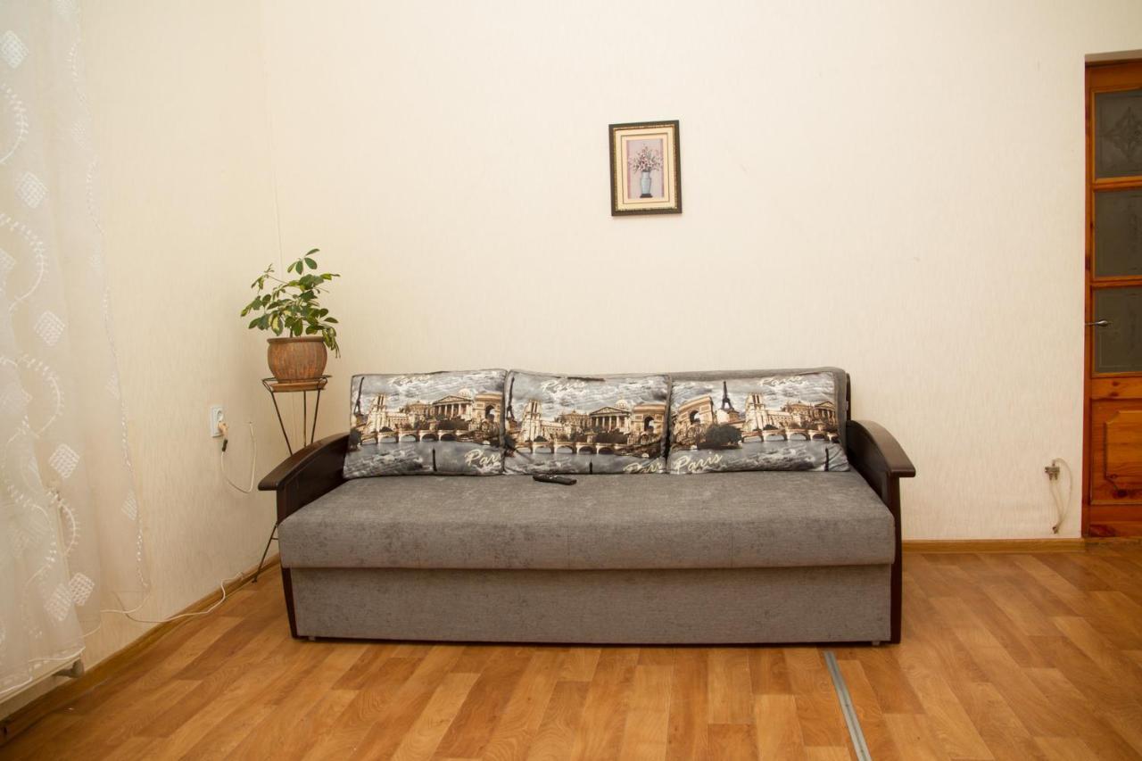 Apartment On Zhukovskogo Одесса Экстерьер фото